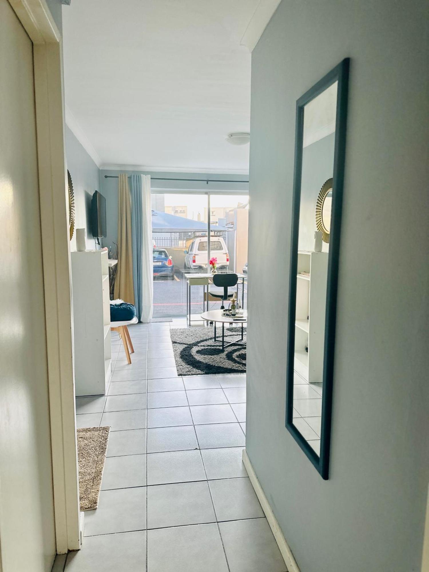 Caline Vip Apartments, Beach Close Bloubergstrand Luaran gambar