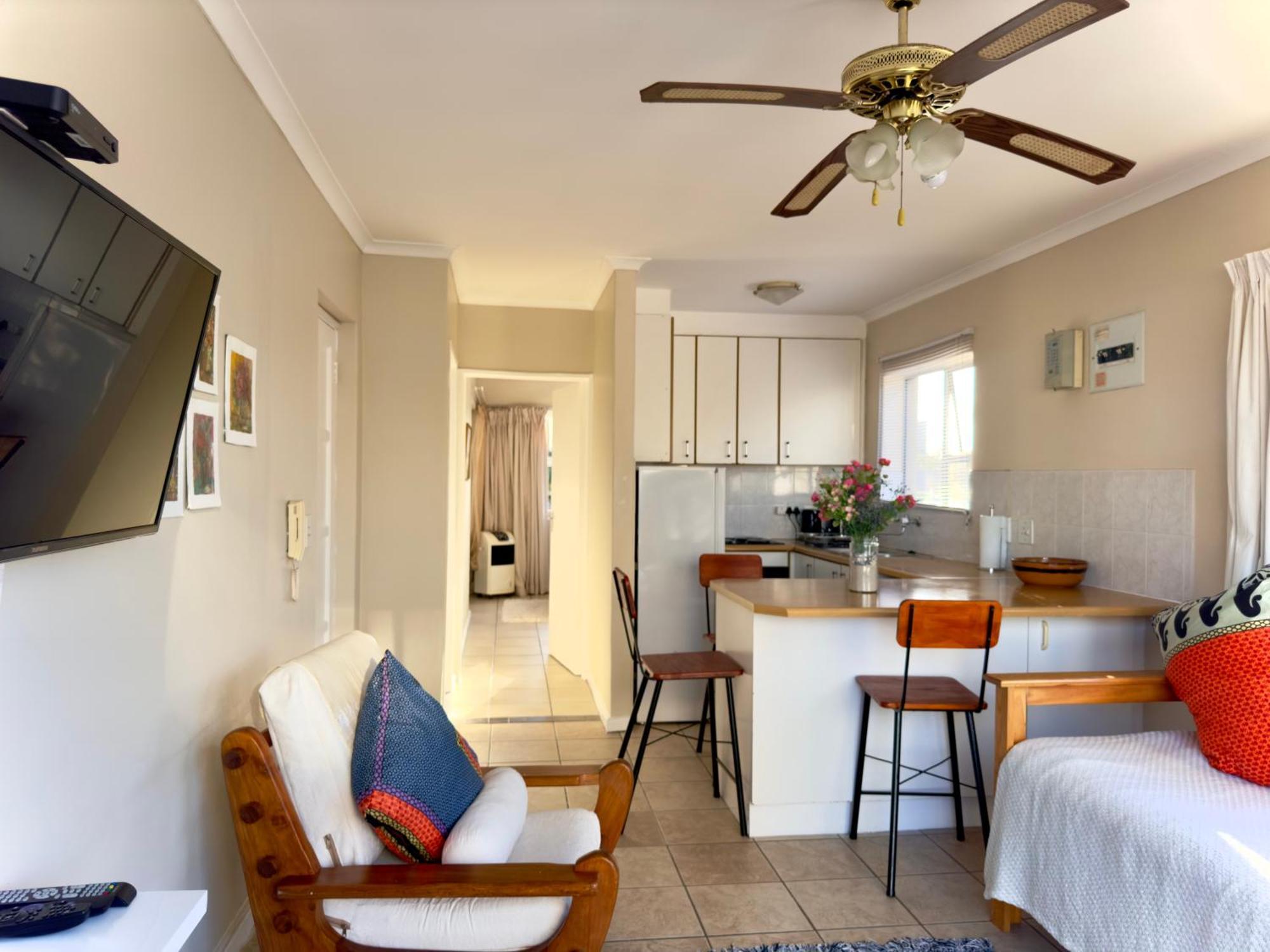 Caline Vip Apartments, Beach Close Bloubergstrand Luaran gambar