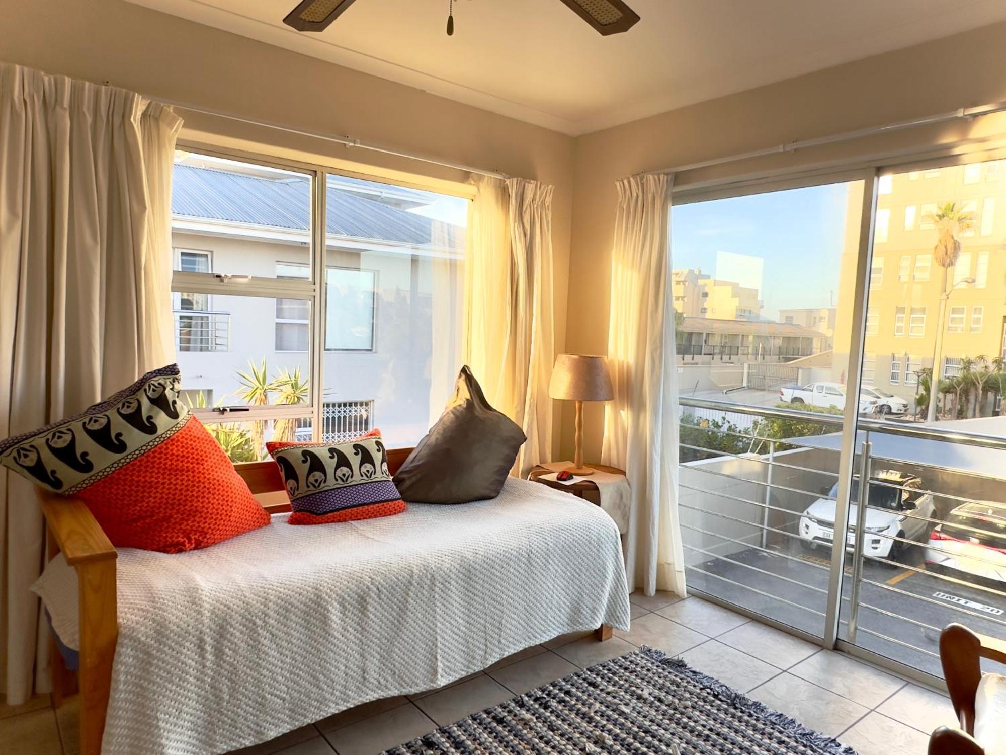Caline Vip Apartments, Beach Close Bloubergstrand Luaran gambar