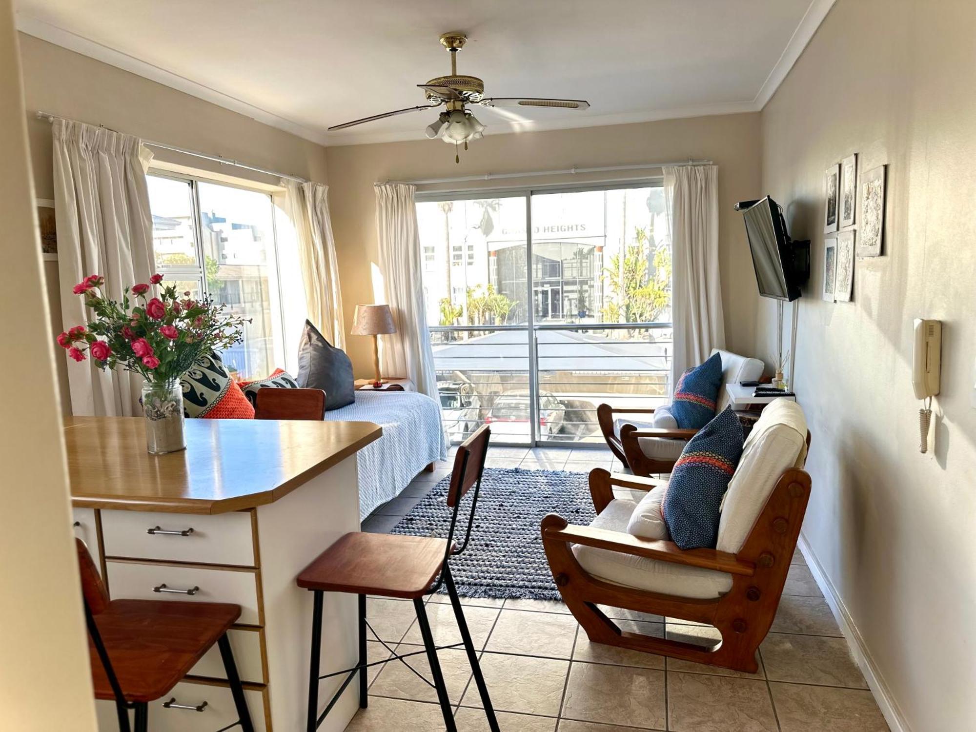 Caline Vip Apartments, Beach Close Bloubergstrand Luaran gambar