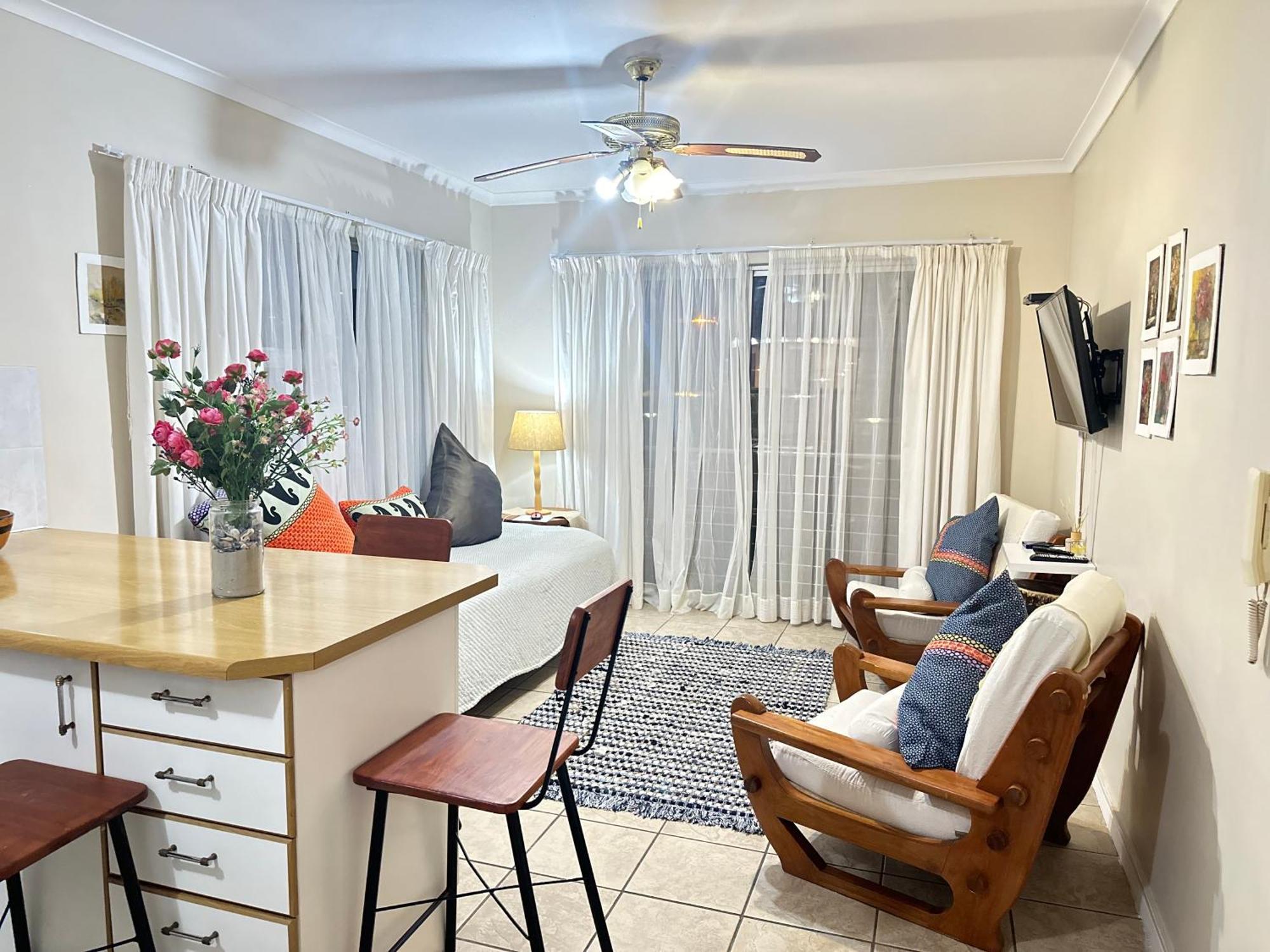 Caline Vip Apartments, Beach Close Bloubergstrand Bilik gambar