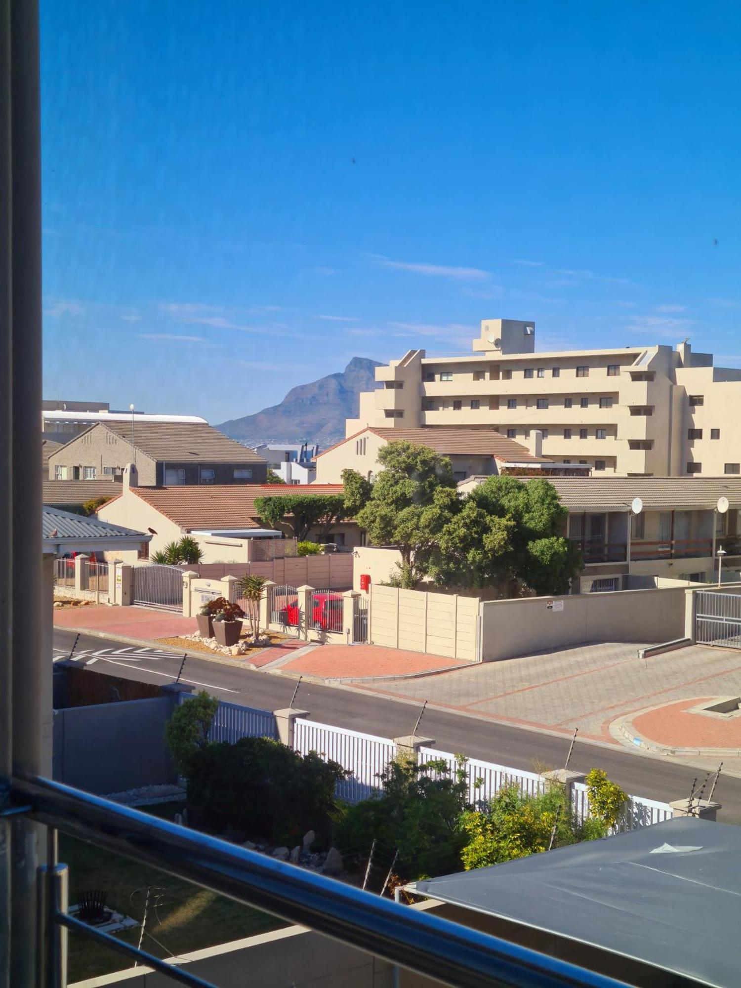Caline Vip Apartments, Beach Close Bloubergstrand Bilik gambar